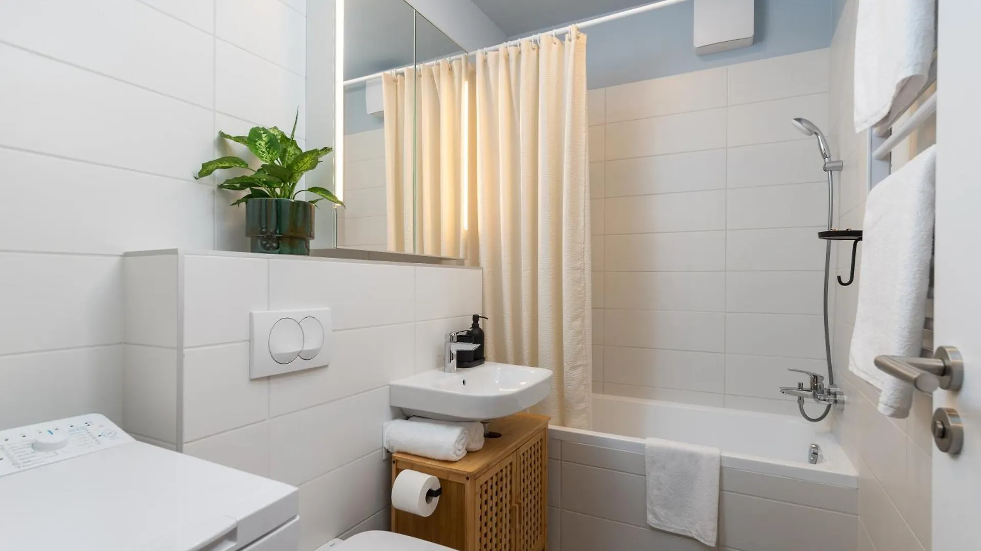 Oliver Boutique Studio - Brand New, Central, Quiet Apartment Budapest 0*,  Hungary